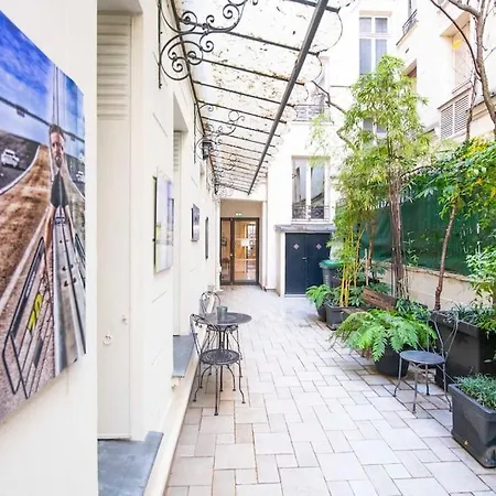 Appartamento Le Dujardin - Passy Tour Eiffel A Pied - 4 Personnes- Climatisation - Vue Sur Cour Parigi